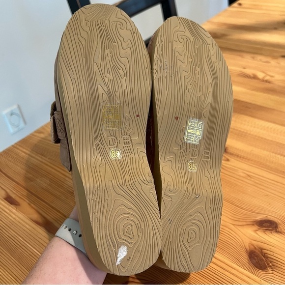 Kelsi Dagger Brooklyn Leather Carve Clogs Tan Size 8.5 JB - Picture 7 of 7